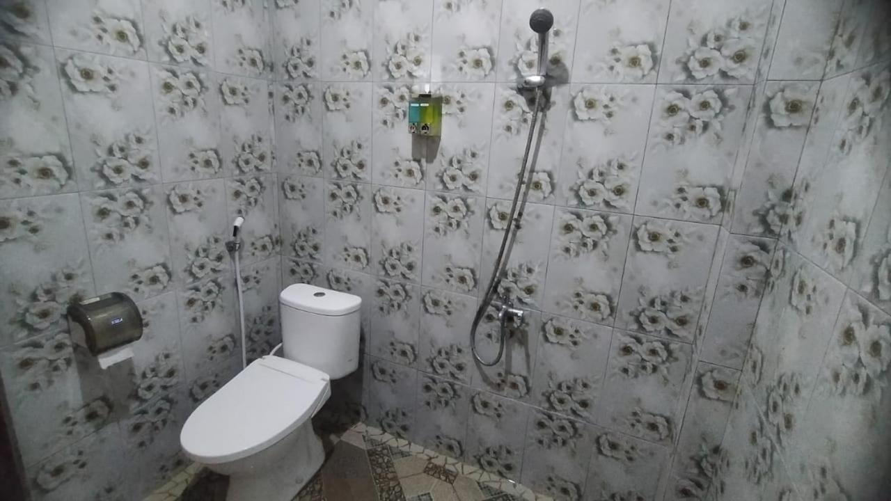 Wl Guesthouse لابوان باجو المظهر الخارجي الصورة